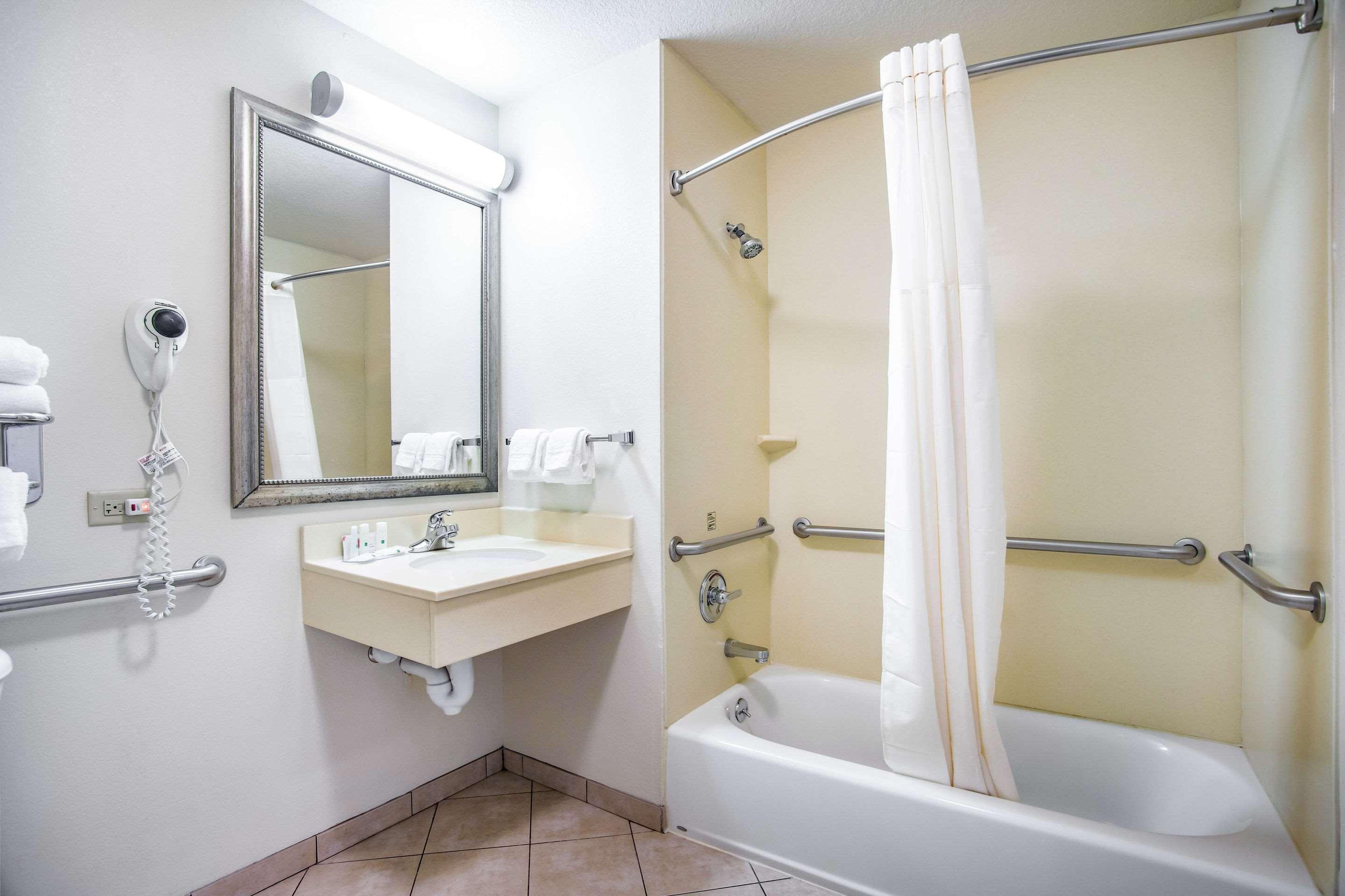 Quality Inn Parsons North Extérieur photo