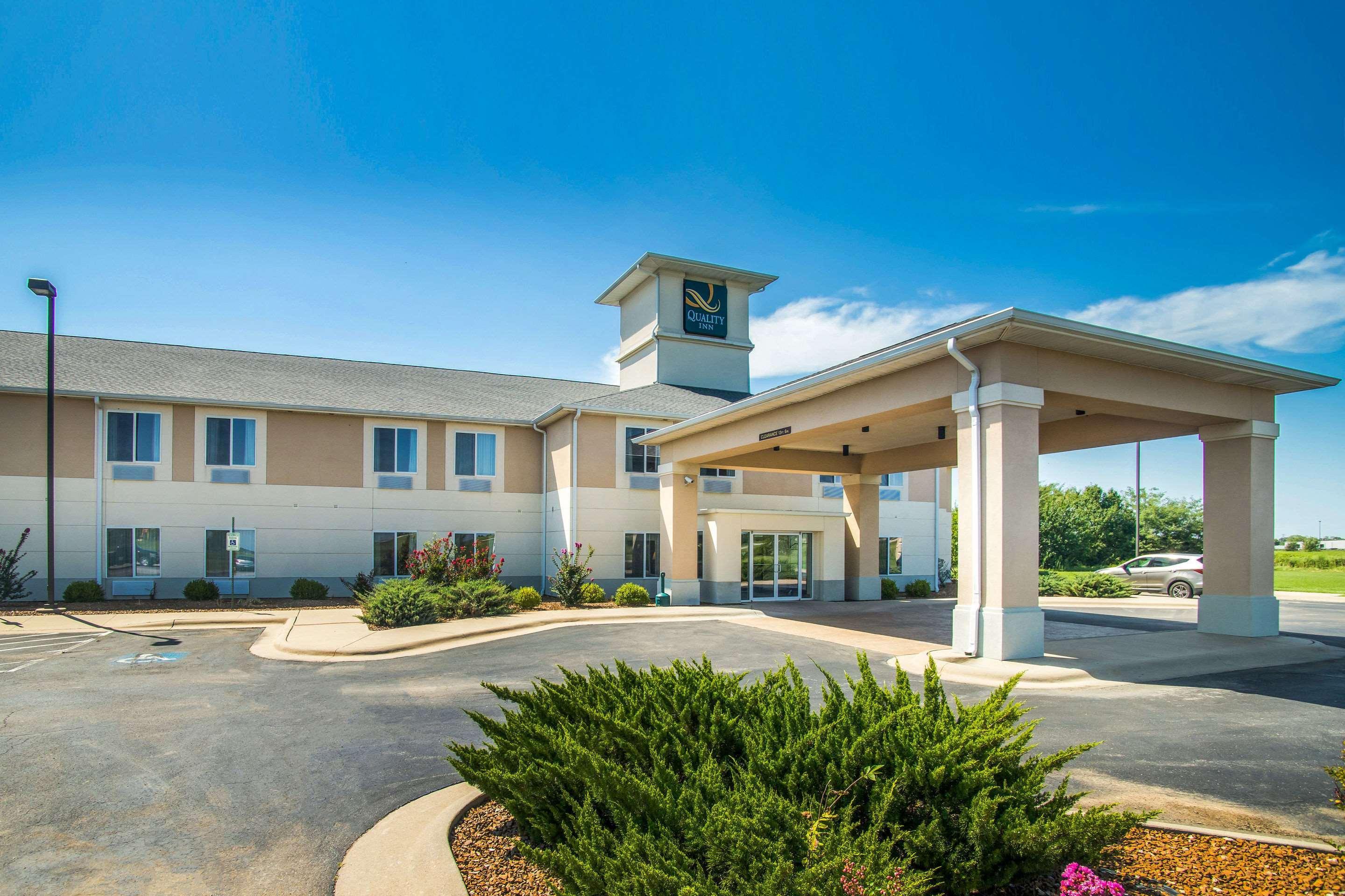 Quality Inn Parsons North Extérieur photo