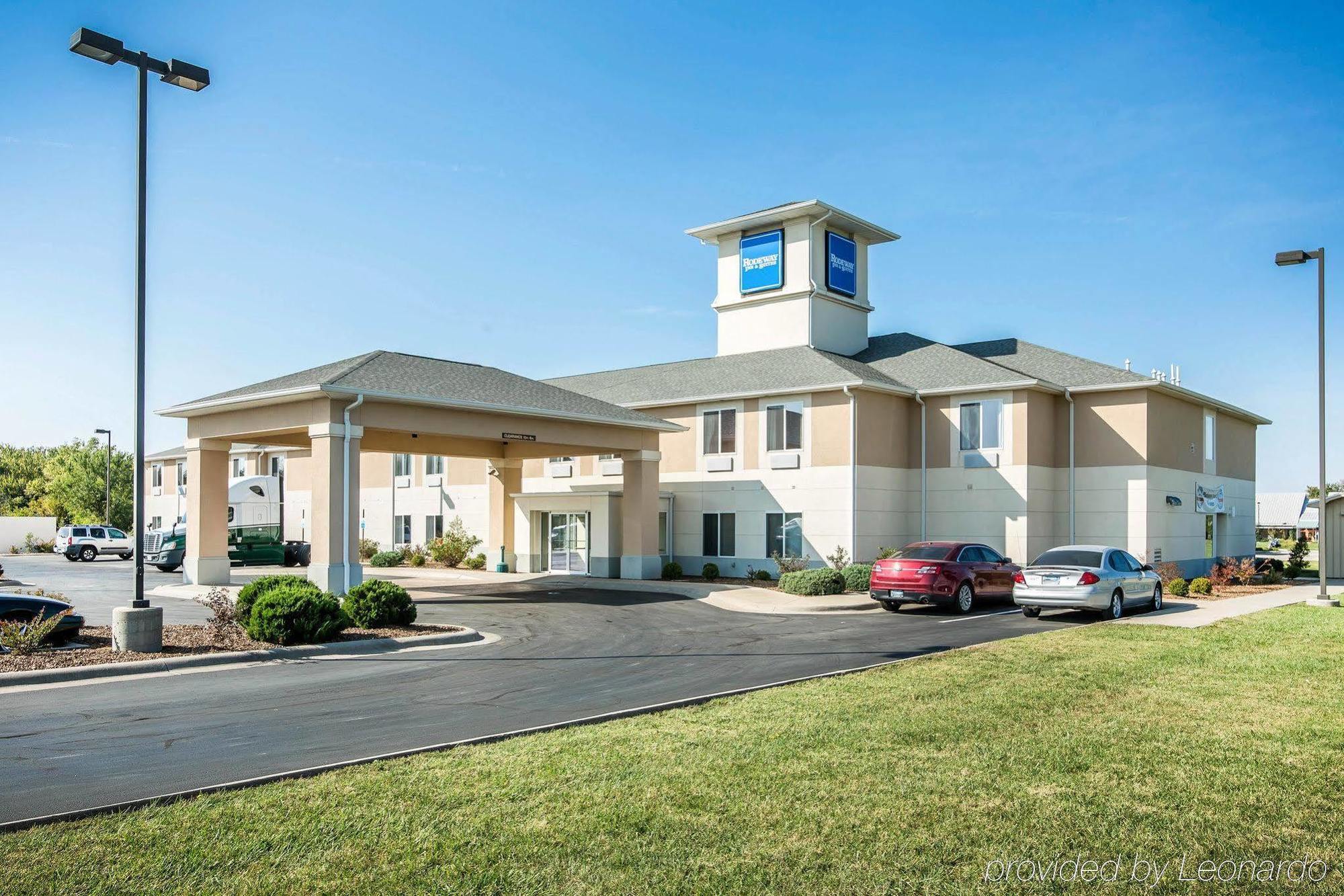 Quality Inn Parsons North Extérieur photo